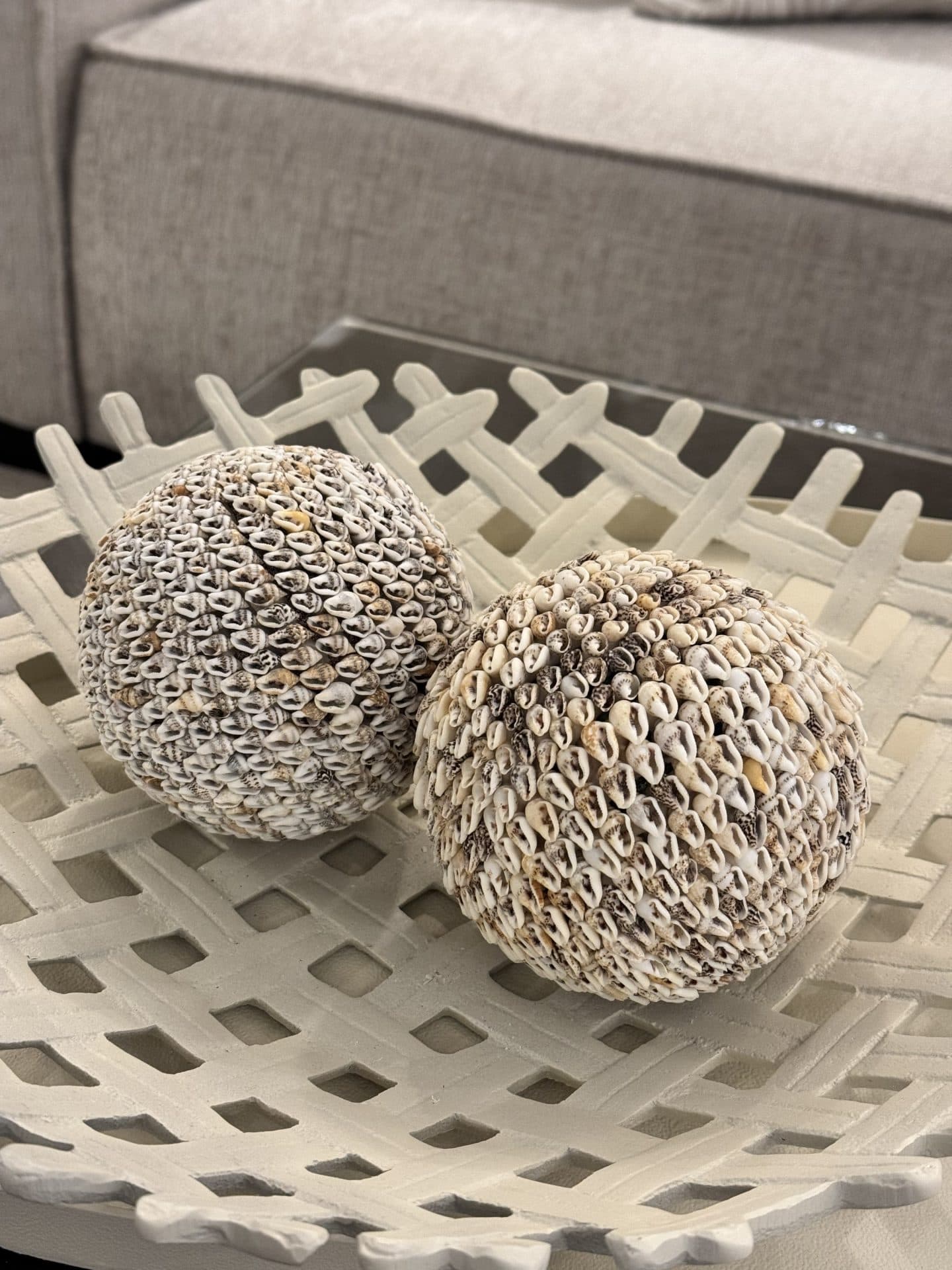 Decoratieve schelpenbal natural 11 cm - set van 2