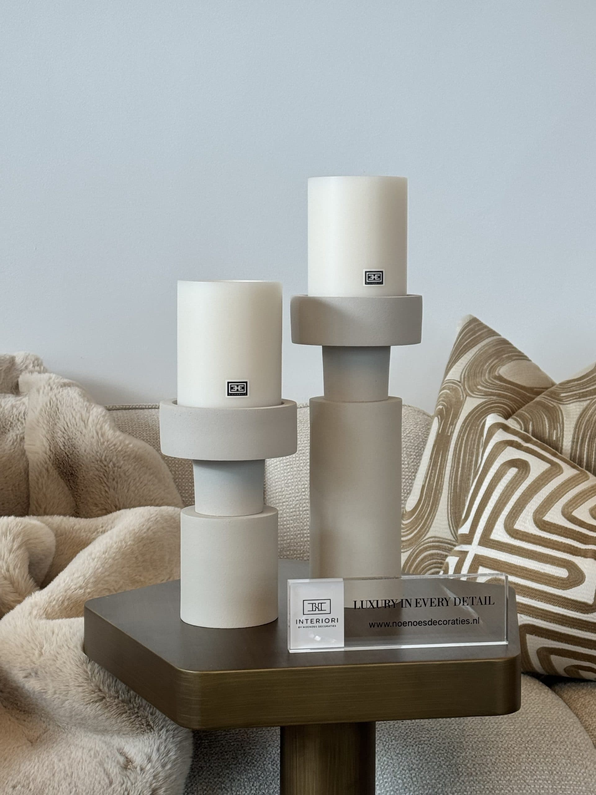 Luxe kaarshouders set van 2 Ivory incl Eicholtz kaarsen