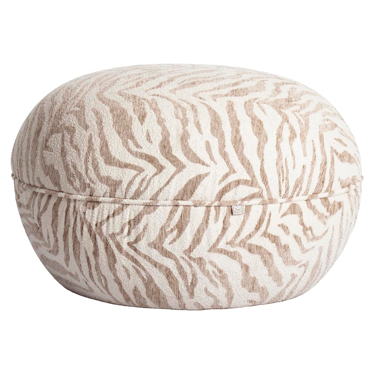 Ronde poef met beige tijgerprint bekleding en een vlakke bovenkant